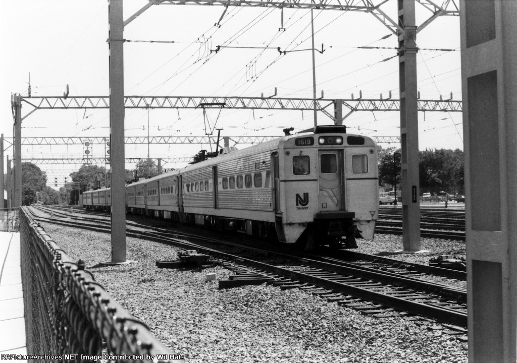 NJT Arrow III Coach 1519